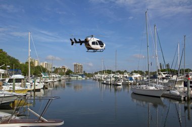 hava nakliye helikopteri üzerinde marina