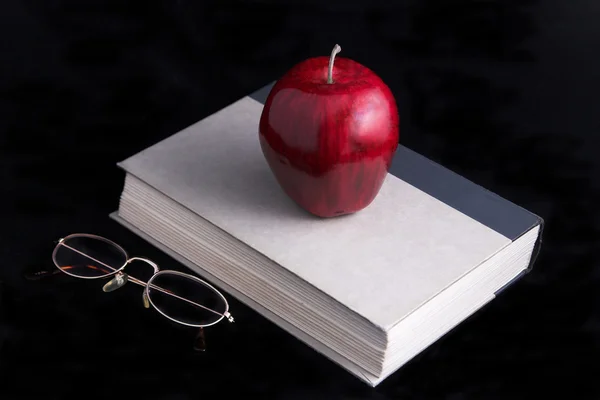 Ποτήρια βιβλίων μήλων Φωτογραφία Αρχείου
