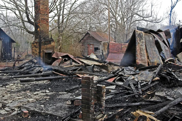 Haus abgebrannt — Stockfoto