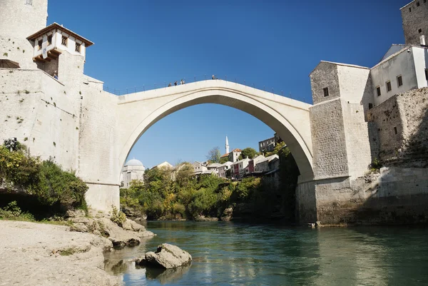 Παλιό πέτρινο γεφύρι στη Βοσνία Μόσταρ — Φωτογραφία Αρχείου