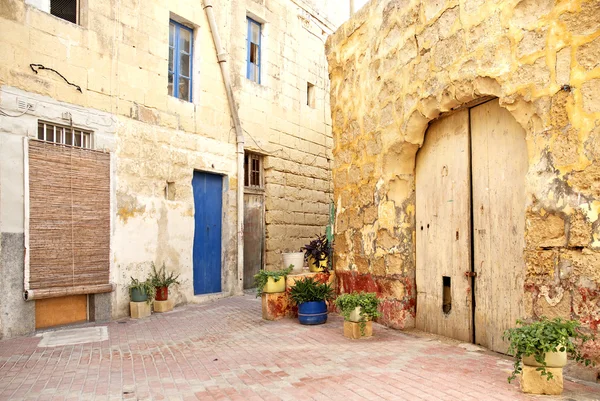 Staré vilové čtvrti valetta malta — Stock fotografie