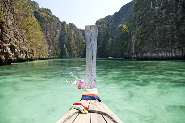 Ко Пхи Пхи остров в Таиланде — стоковое фото