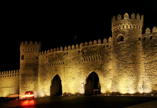 Старые городские ворота в Баку-Азербайяне — стоковое фото