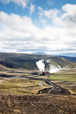 İzlanda'daki jeotermal enerji santrali