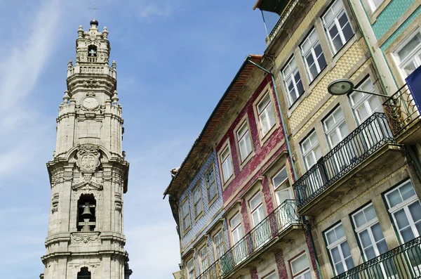 Clerigos toren in porto portugal — Stockfoto