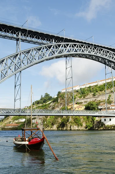 Dom luis 桥在葡萄牙波尔图 — 图库照片