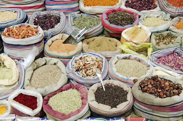 Kryddor i Mellanöstern marknaden Kairo Egypten — Stockfoto
