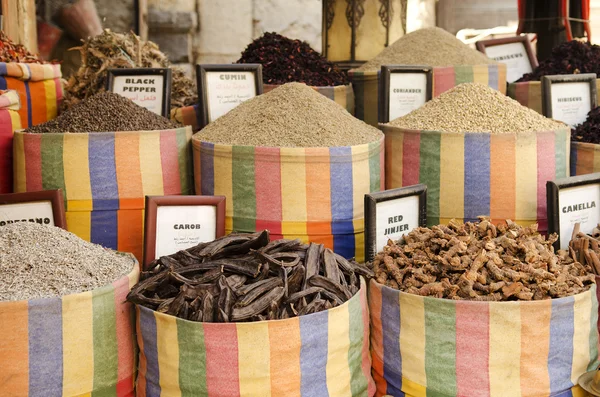 Especias en el mercado de Oriente Medio cairo egipto —  Fotos de Stock