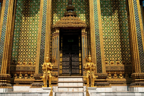 Grande tempio di palazzo bangLiguthailandia — Foto Stock
