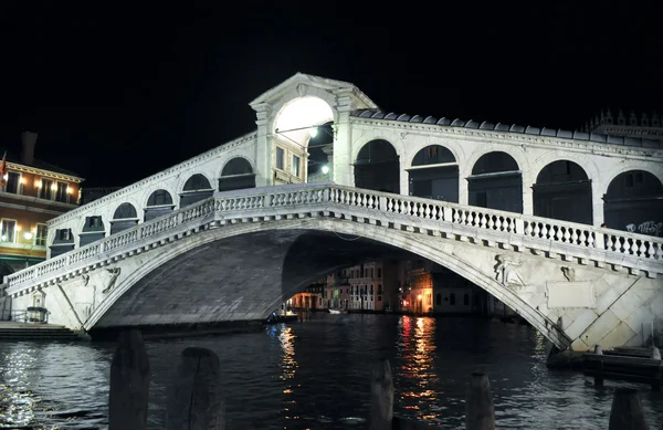 Ponte Rialto, Veneza — Fotografia de Stock