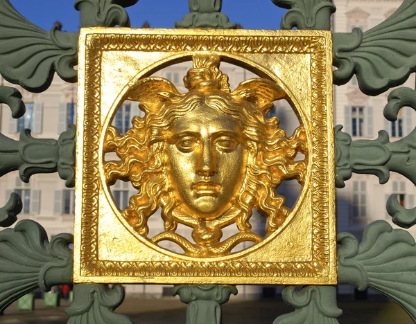 Topeng emas barok kuno — Stok Foto