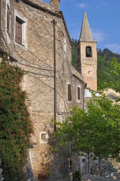 Castelvecchio di Rocca Barbena — Stockfoto