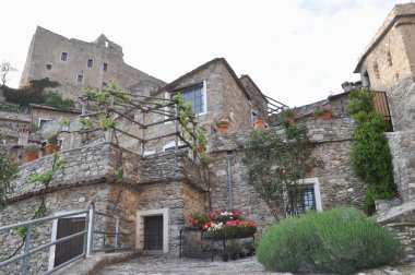 Castelvecchio'yu di rocca barbena