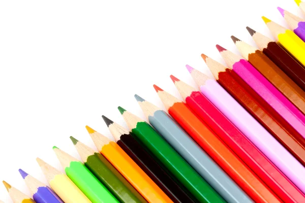 Различные разноцветные карандаши — стоковое фото