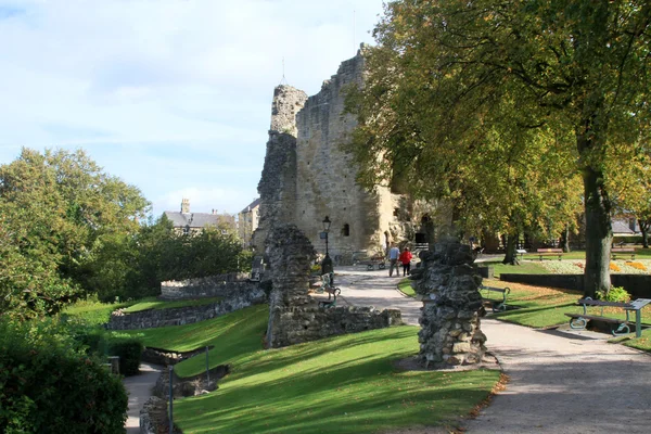 De achterzijde van het kasteel van knaresbough — Stockfoto