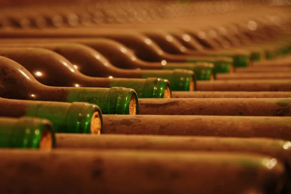 Garrafas de vinho — Fotografia de Stock