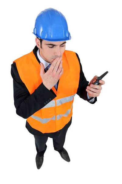 Ingeniero vestido como controlador de tráfico — Foto de Stock