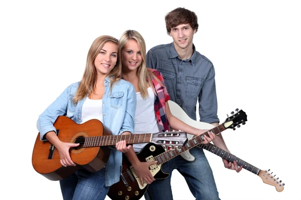 Drie tiener gitaristen — Stockfoto