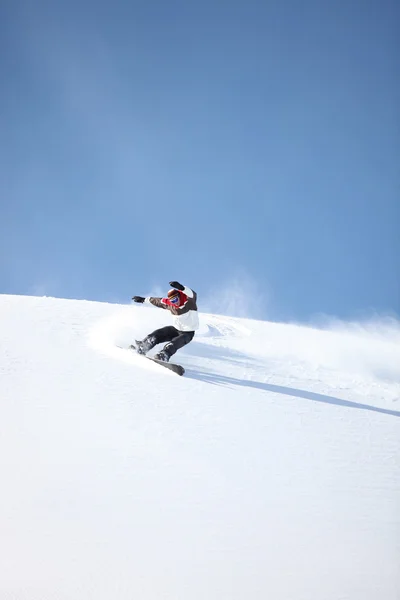 Сноубордист в дії — стокове фото