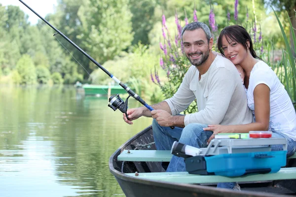 Couple fishing — Stock Photo, Image