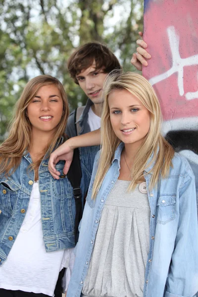 Portrait of a boy and 2 girls — Stock Photo, Image