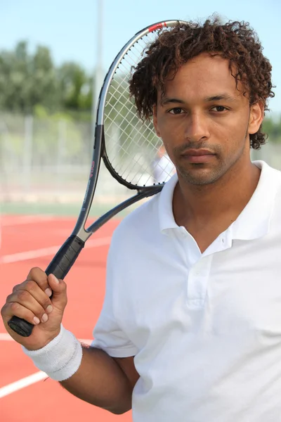 Tenis oyuncusu holding raketi — Stok fotoğraf