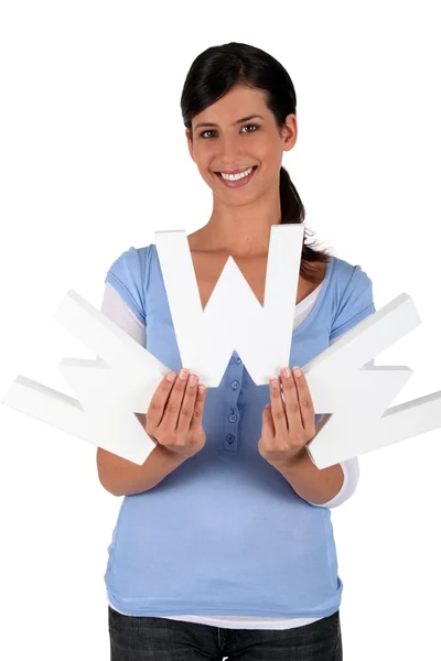 Mujer sosteniendo letras grandes — Foto de Stock