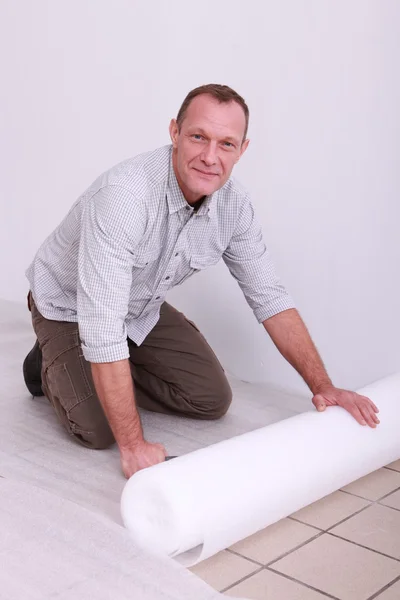 Mover skydda golvet med plast wrap — Stockfoto