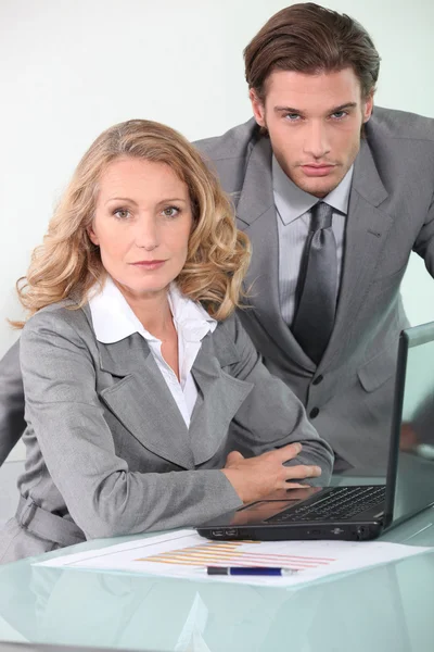 Biznesmen i kobieta — Zdjęcie stockowe