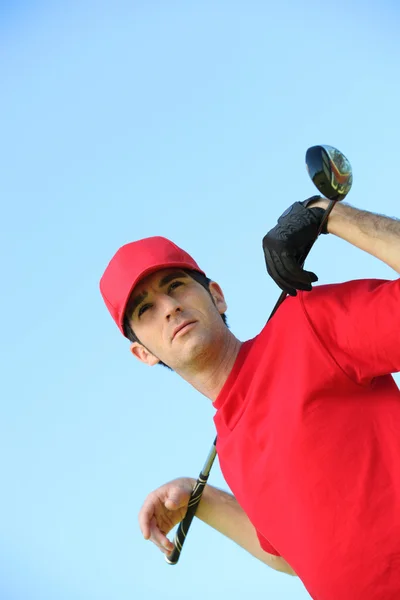 Golfista con palo alrededor de su cuello . — Foto de Stock