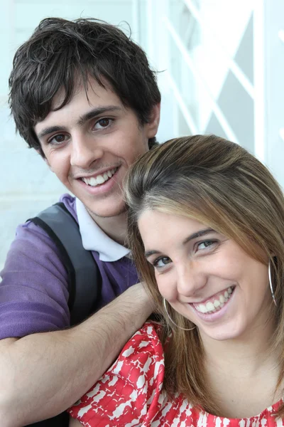 Portrait of a young man and woman — Stock Photo, Image