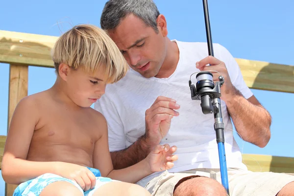 父と息子の釣り — ストック写真