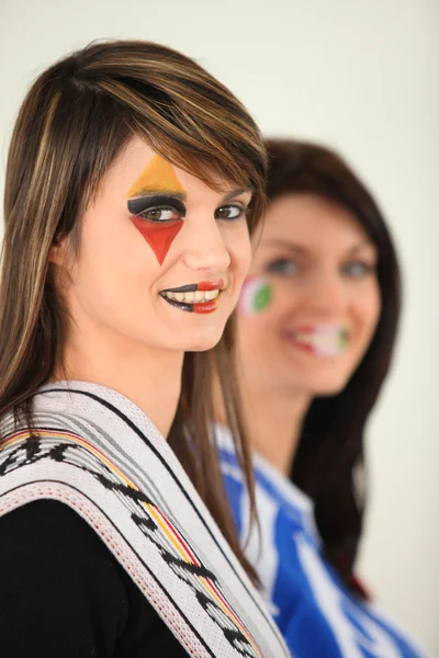 Two female football supporters — Stock Photo, Image