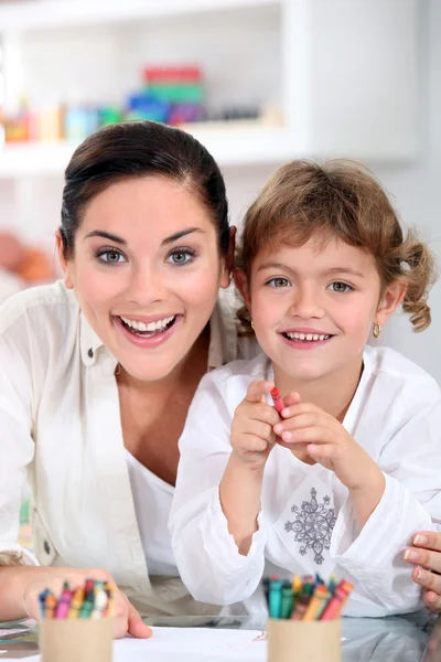 Portrait of a woman and little girl — Stock Photo, Image