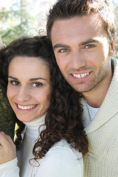 Ritratto di coppia sorridente — Foto Stock