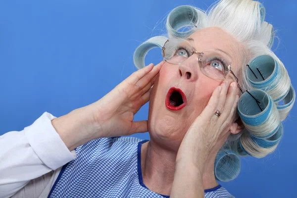 Oudere vrouw in schok — Stockfoto