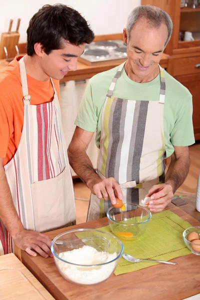 Men baking together — Stock Photo, Image
