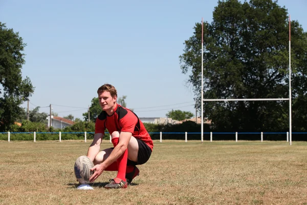 Rugby-Spieler auf dem Feld — Stockfoto