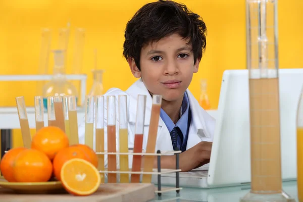 Young boy in laboratory — Stock Photo, Image