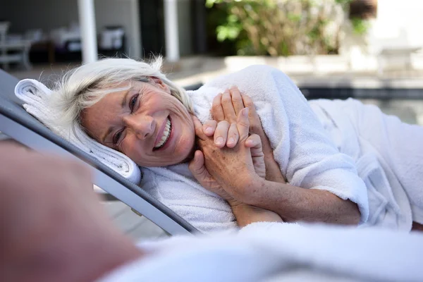 Starsi ciesząc emeryturę — Zdjęcie stockowe