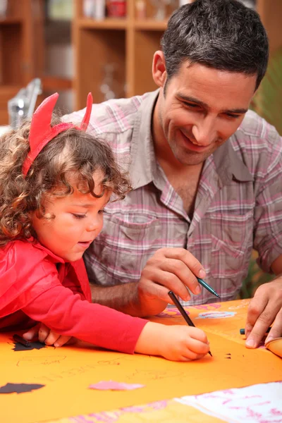 Father and son celebrating Halloween — Stock Photo, Image