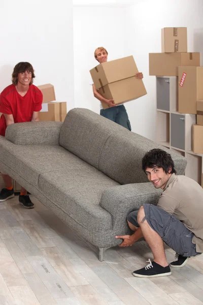 University students moving in together — Stock Photo, Image