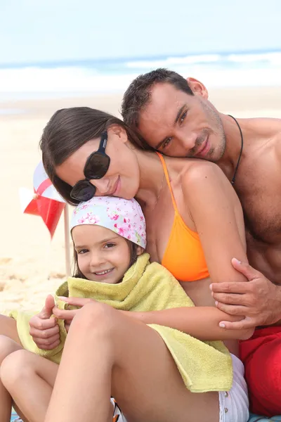 Family at the seaside — Stock Photo, Image