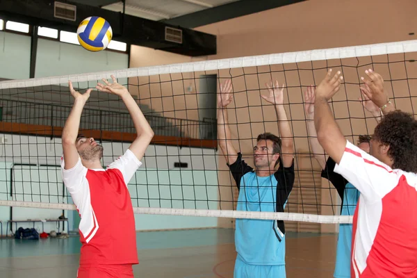 Indoor volleybal wedstrijd — Stockfoto