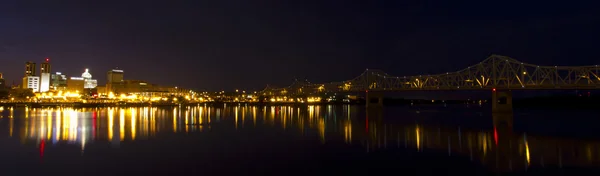 Stock image Peoria riverfront bridge wide