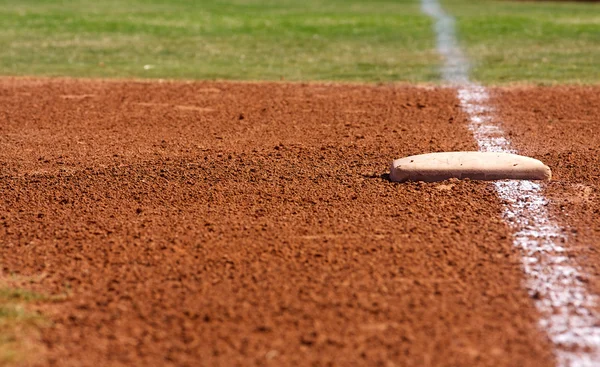 Baseballfeld erster Stützpunkt — Stockfoto