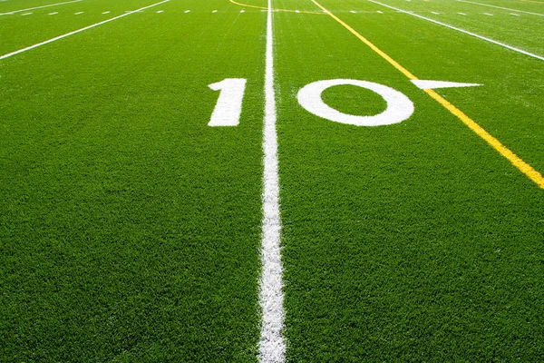 Futbol amerykański pola linii dziesięć stoczni — Zdjęcie stockowe