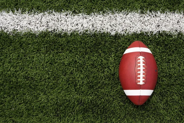 American Football op het veld — Stockfoto