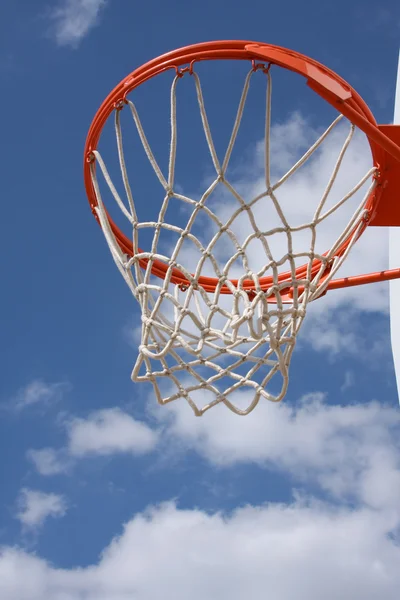 室外篮球篮筐 — 图库照片