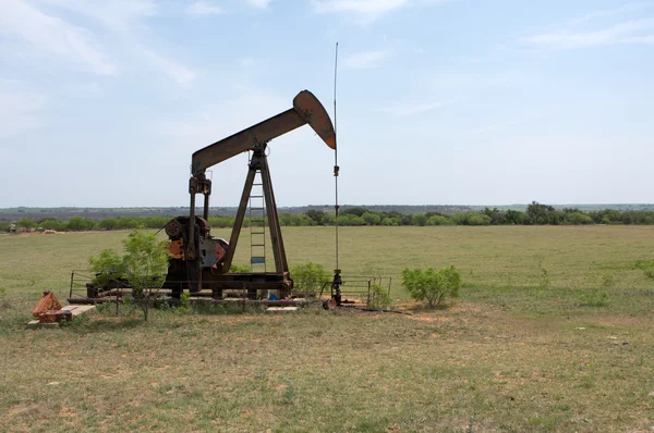 Западнотехасский нефтяной насос — стоковое фото